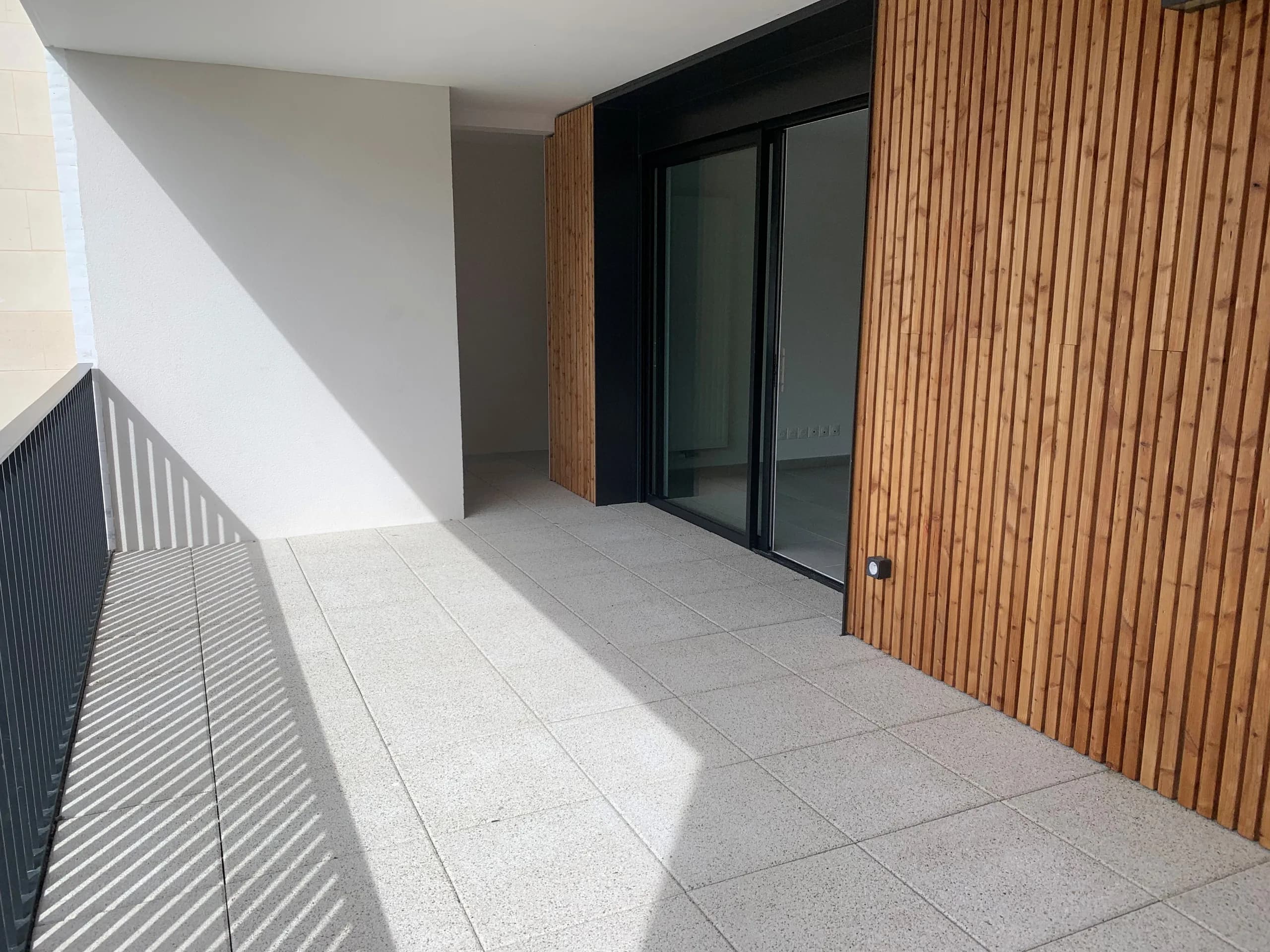 APPARTEMENT T2 AVEC TERRASSE ET PARKING · photo 2