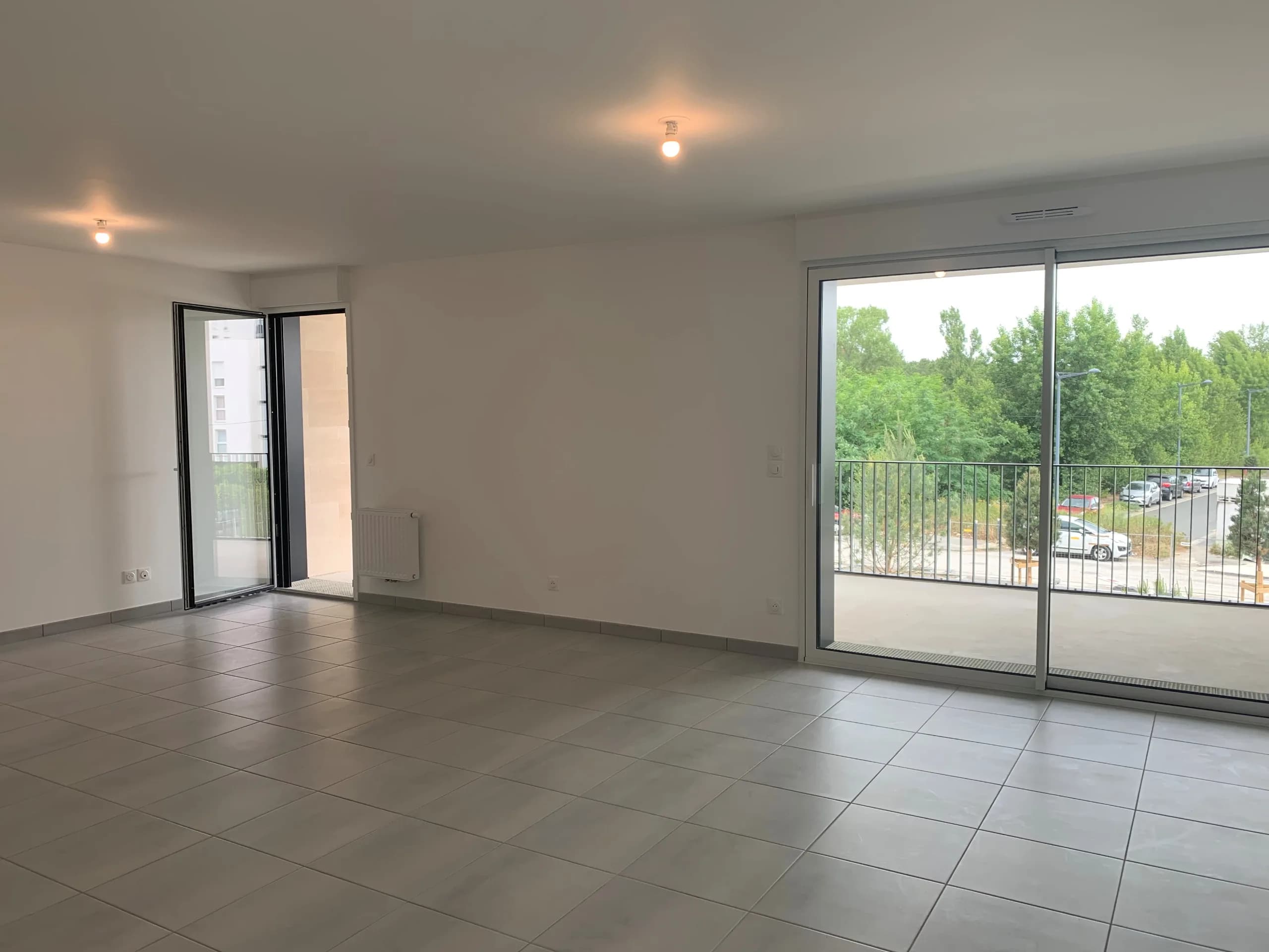APPARTEMENT T2 AVEC TERRASSE ET PARKING · photo 4