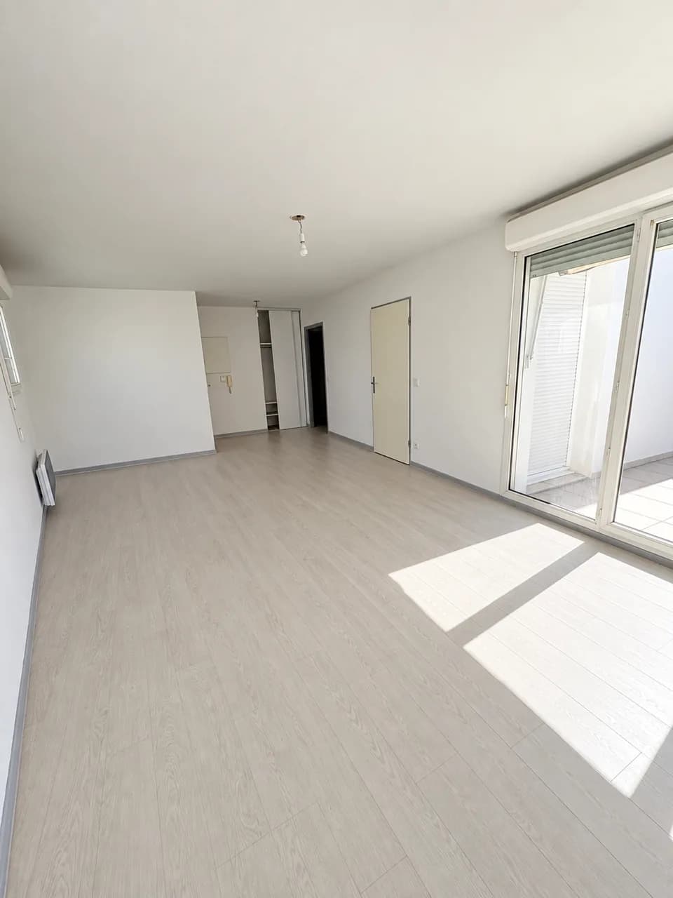 T3 67,75 m² AVEC TERRASSE – PARKING · photo 3