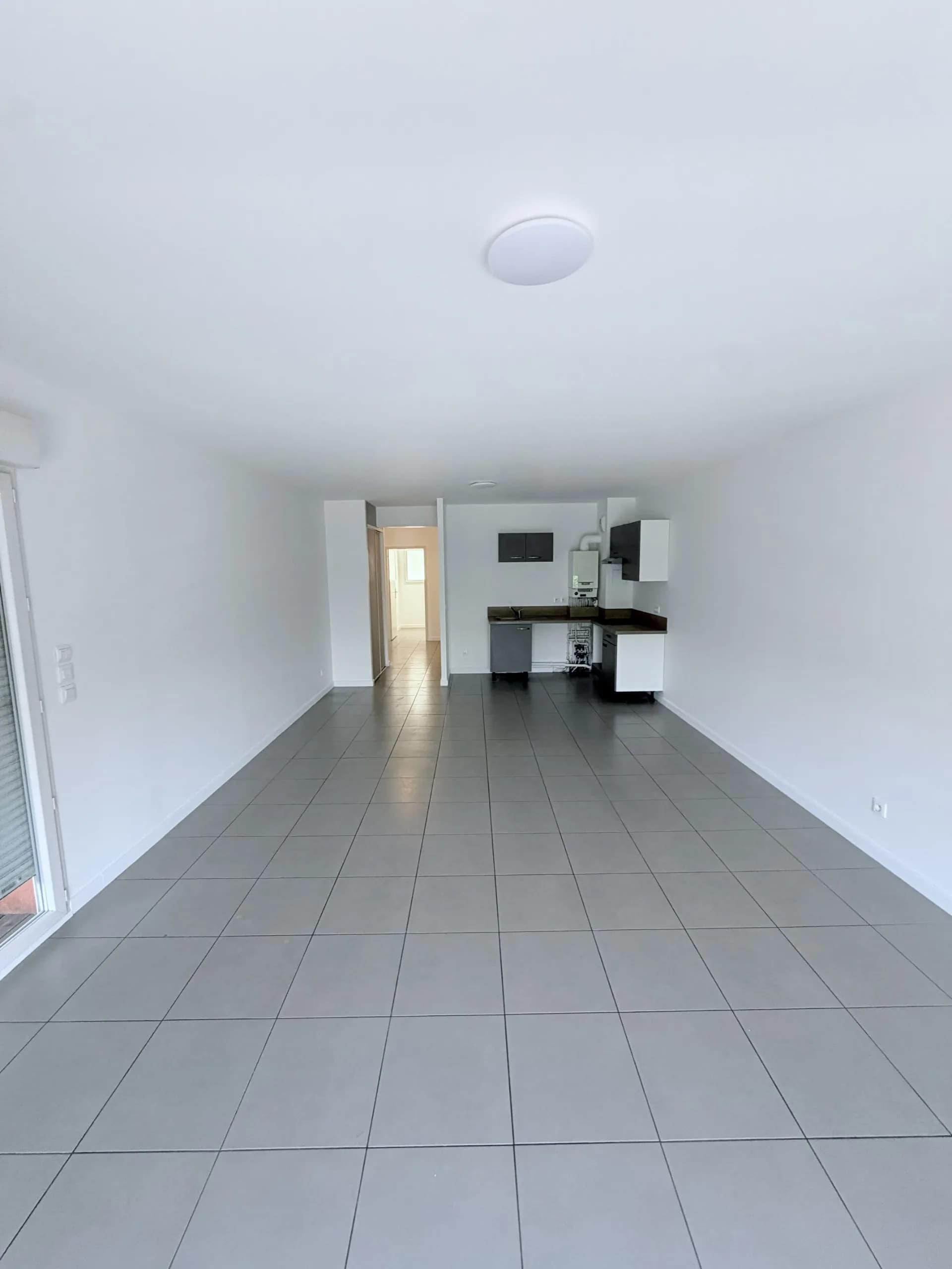 Grand T3 Lumineux avec Terrasse de 7m² et deux places de stationnements sécurisées · photo 7
