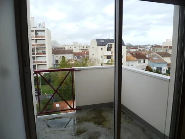 APPARTEMENT DE TYPE T1BIS · photo 2