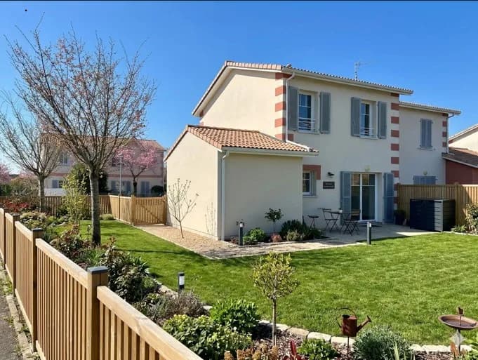 A SAISIR ARES 🏠 Maison T4 Lumineuse avec Jardin et Garage